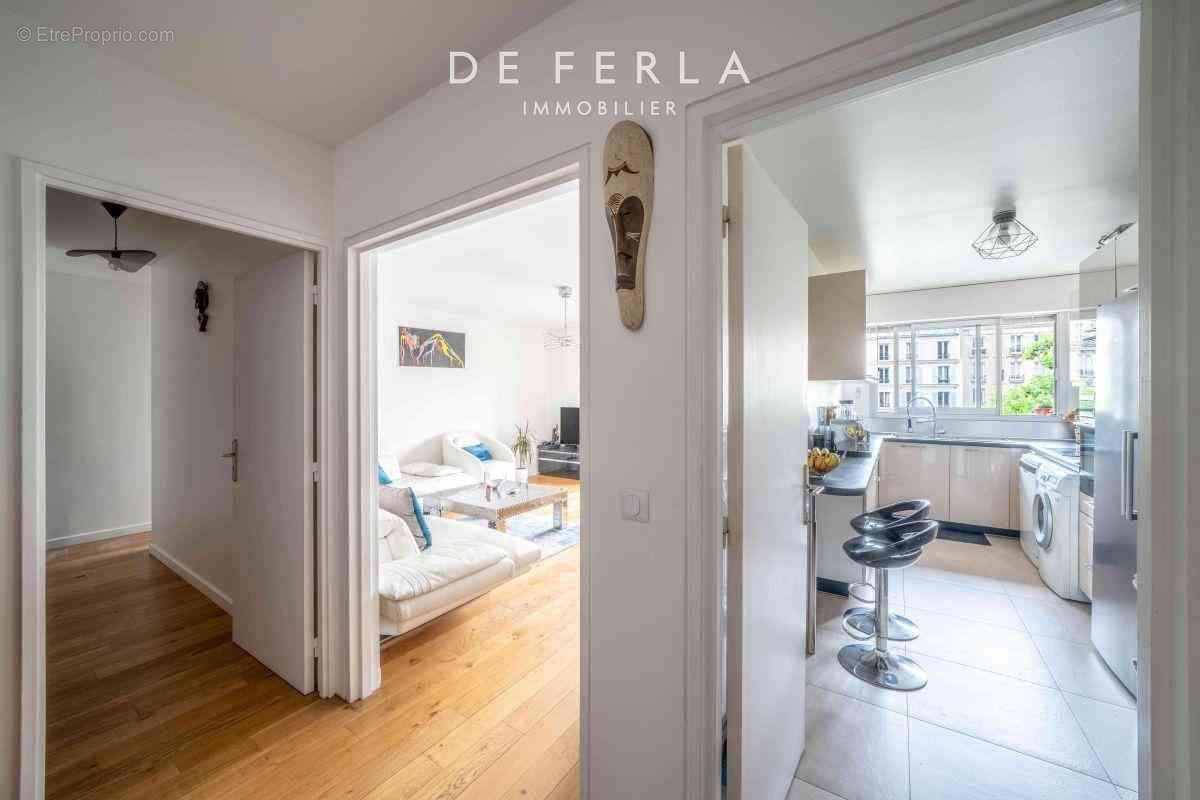 Appartement à PARIS-15E