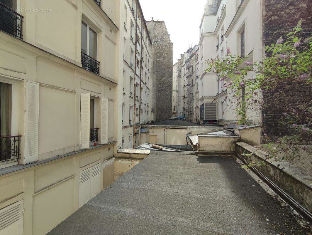 Appartement à PARIS-18E