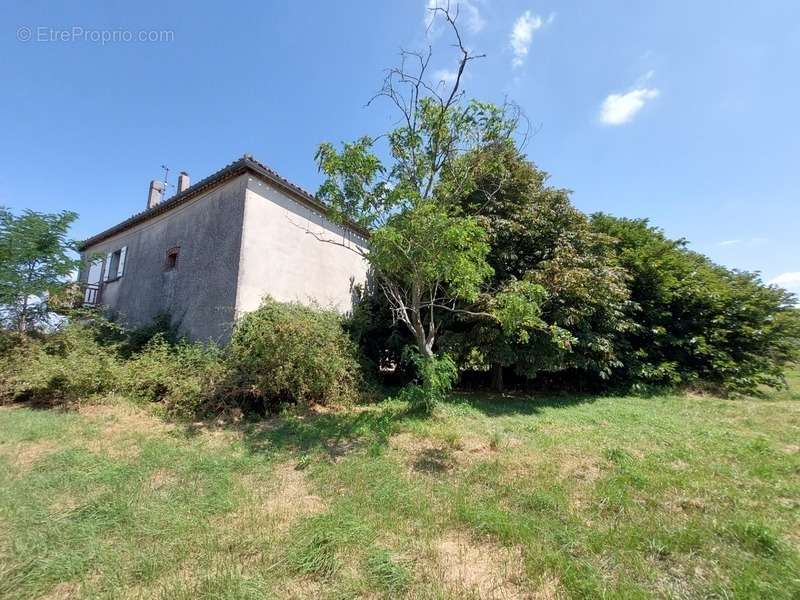 Maison à VALDERIES