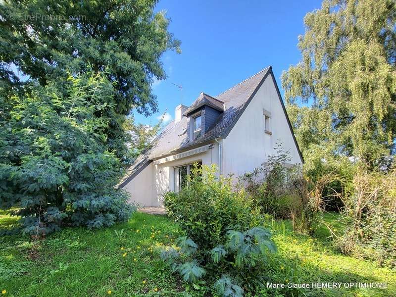 Maison à LE MINIHIC-SUR-RANCE