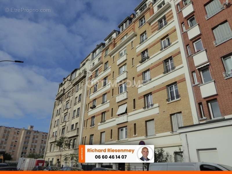 Appartement à GENNEVILLIERS