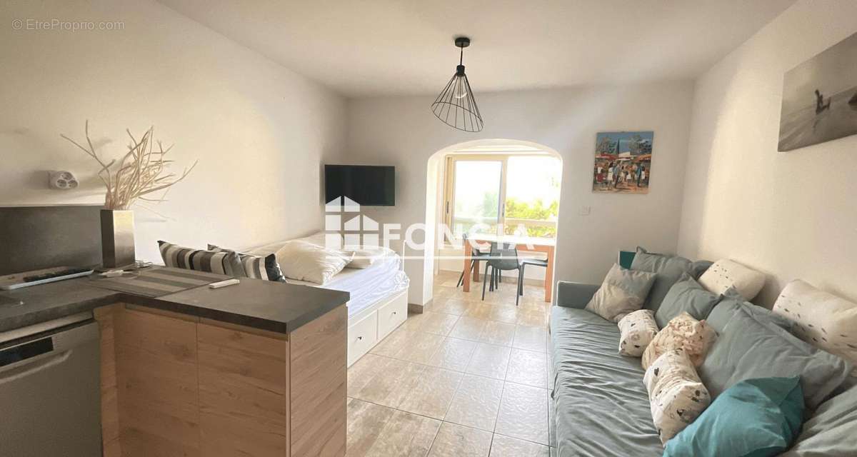 Appartement à SIX-FOURS-LES-PLAGES