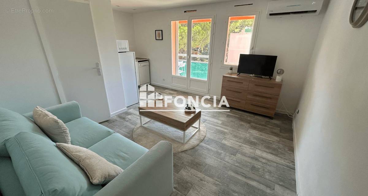 Appartement à BORMES-LES-MIMOSAS