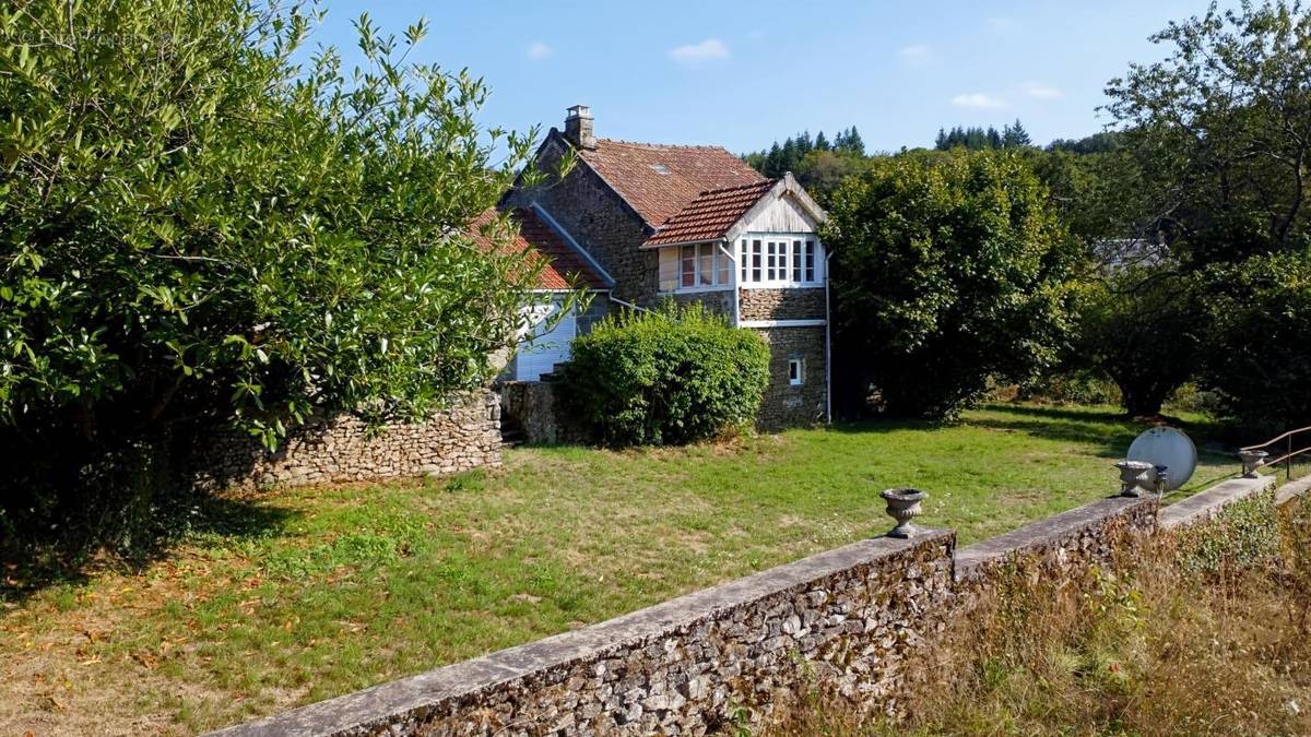 Maison à LAURIERE