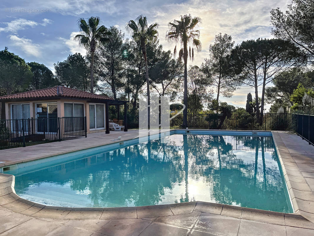 Appartement à SAINT-RAPHAEL