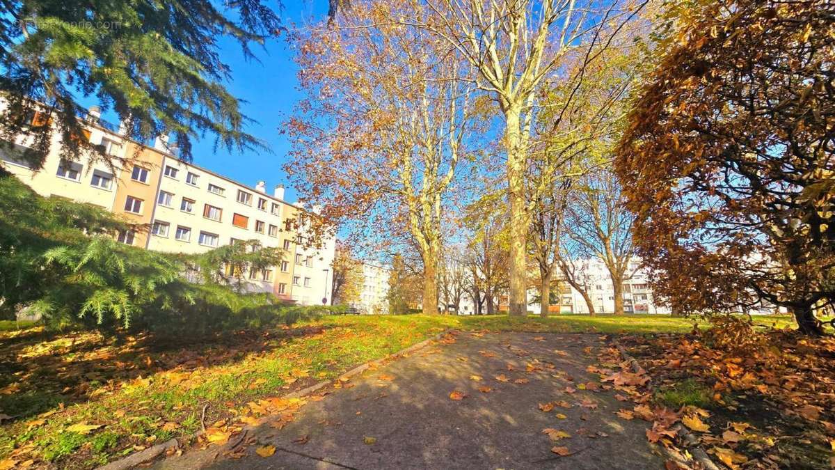 Appartement à SAINT-DENIS