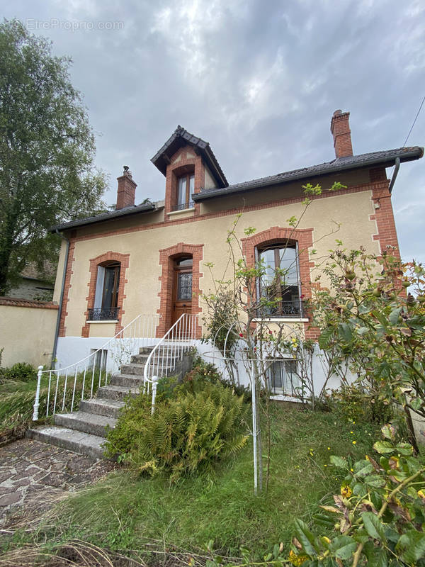 Maison à MORET-SUR-LOING