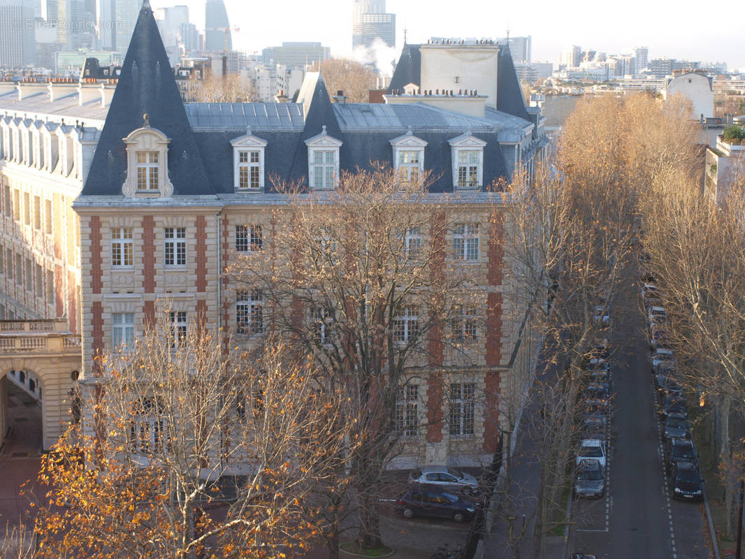 Appartement à NEUILLY-SUR-SEINE