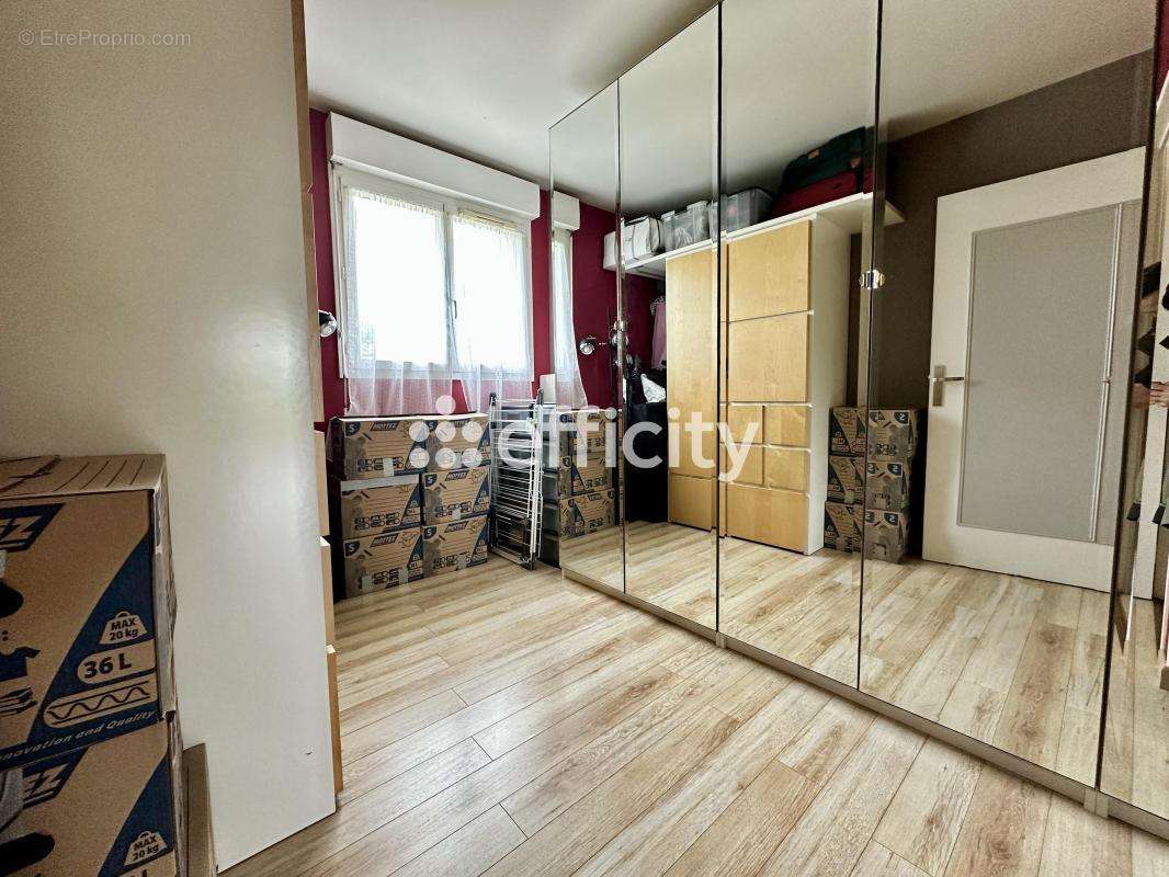 Appartement à VILLENOY