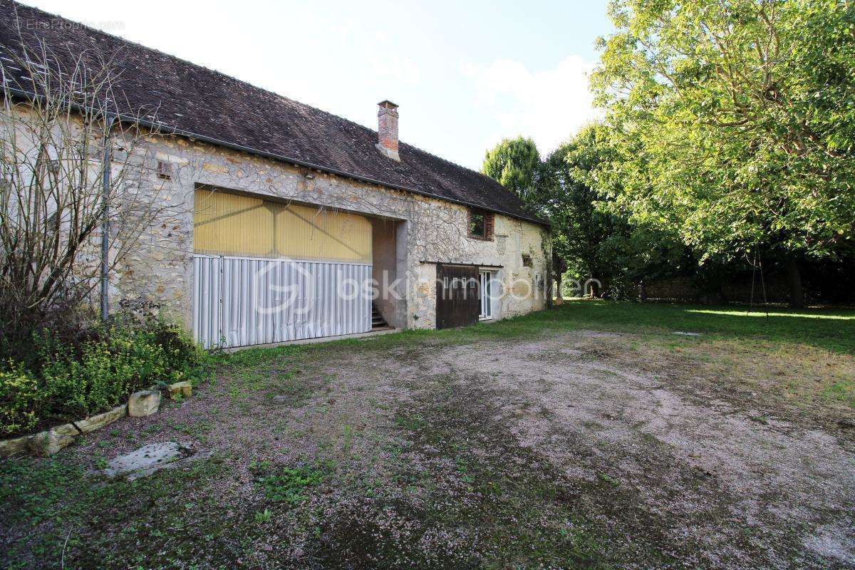 Maison à CHATENAY-SUR-SEINE