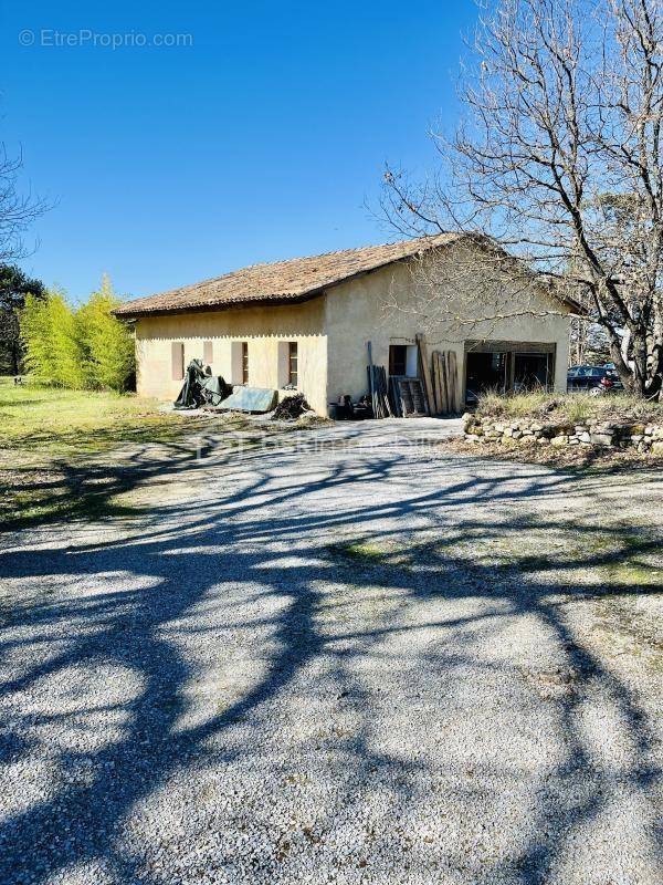 Maison à FORCALQUIER