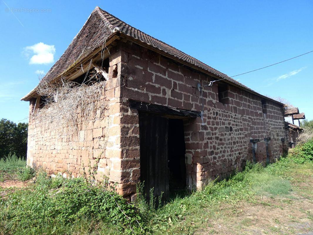 Maison à BADEFOLS-D&#039;ANS