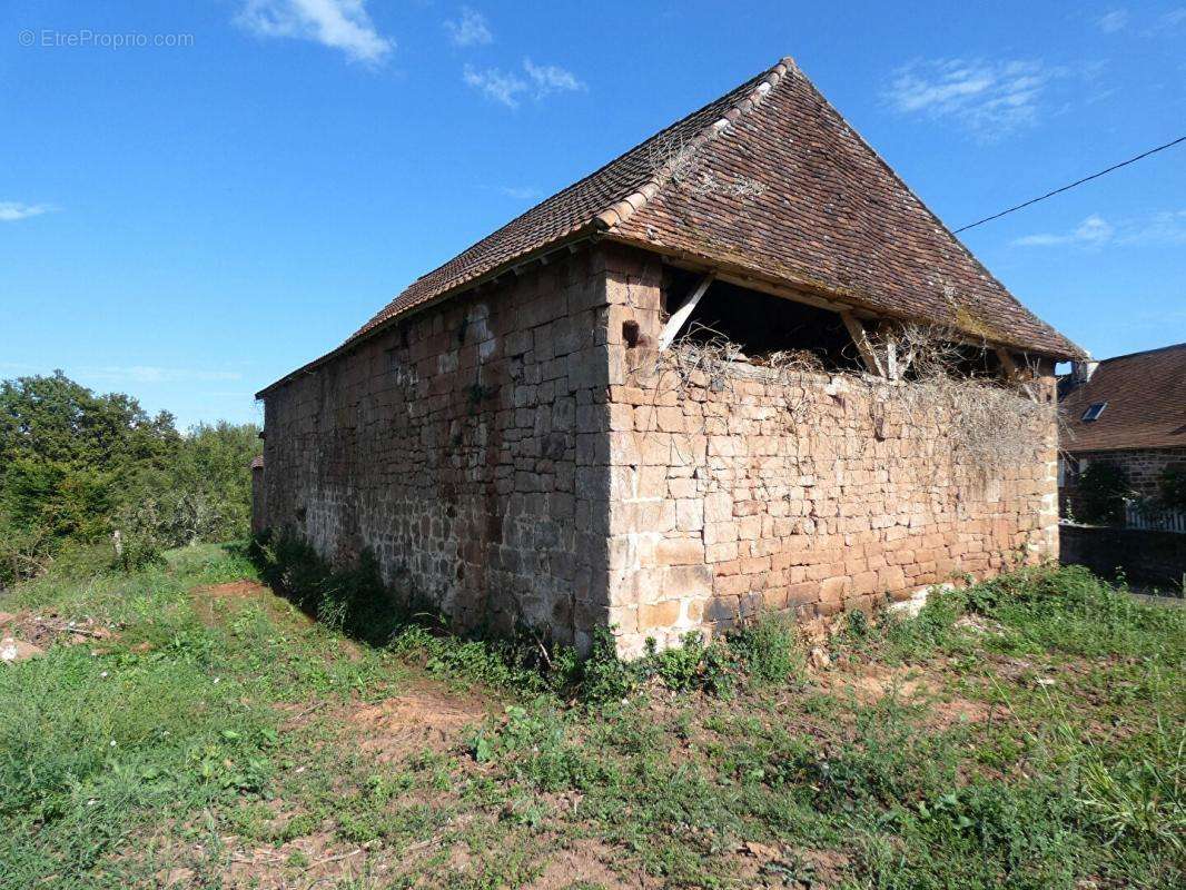 Maison à BADEFOLS-D&#039;ANS