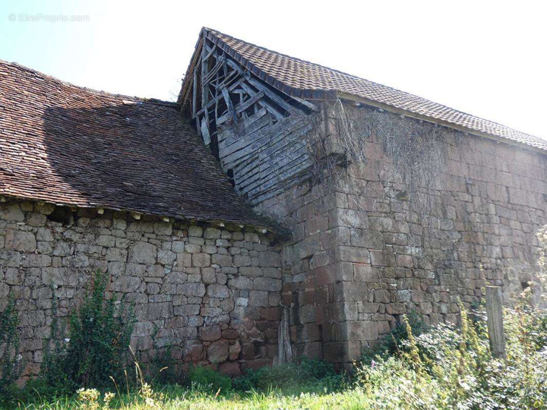 Maison à BADEFOLS-D&#039;ANS