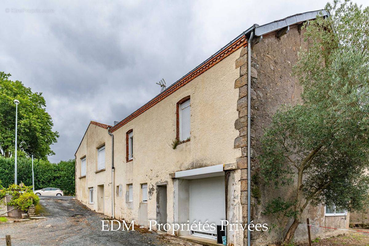 Appartement à MORTAGNE-SUR-SEVRE