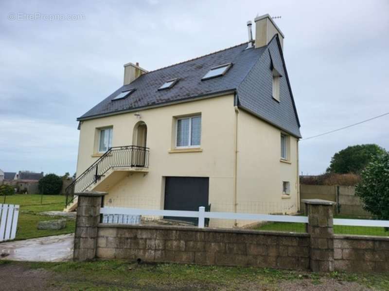 Maison à POULDREUZIC