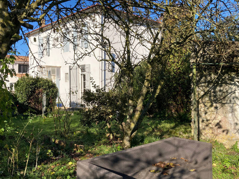 Maison à NIEULLE-SUR-SEUDRE