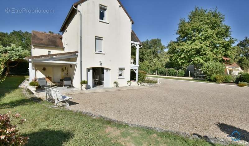 Maison à VARENNES-SUR-FOUZON