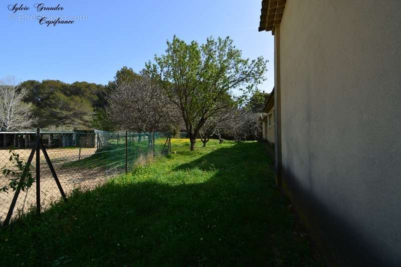 Maison à GRANS