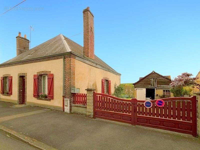 Maison à SAINT-CALAIS