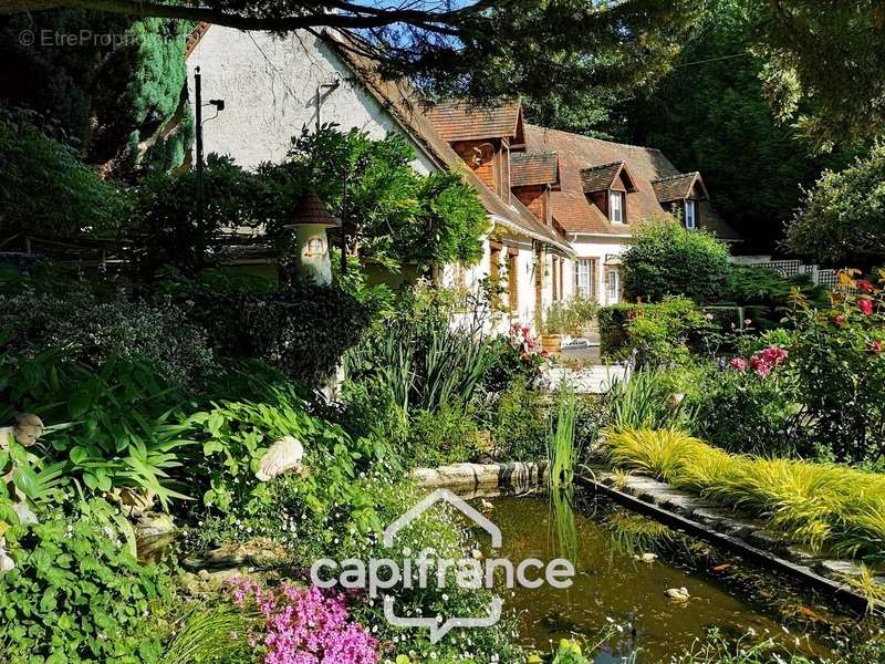 Maison à BESSE-SUR-BRAYE