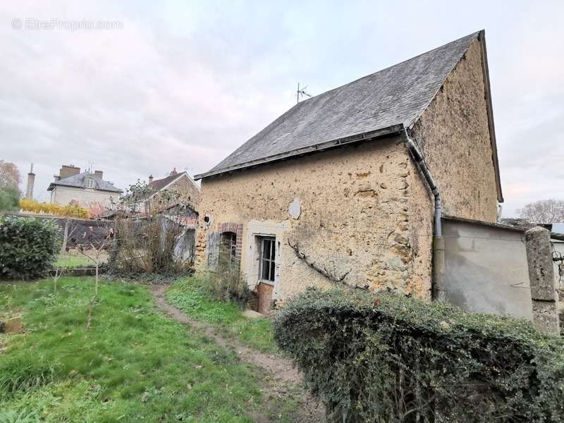 Maison à BESSE-SUR-BRAYE