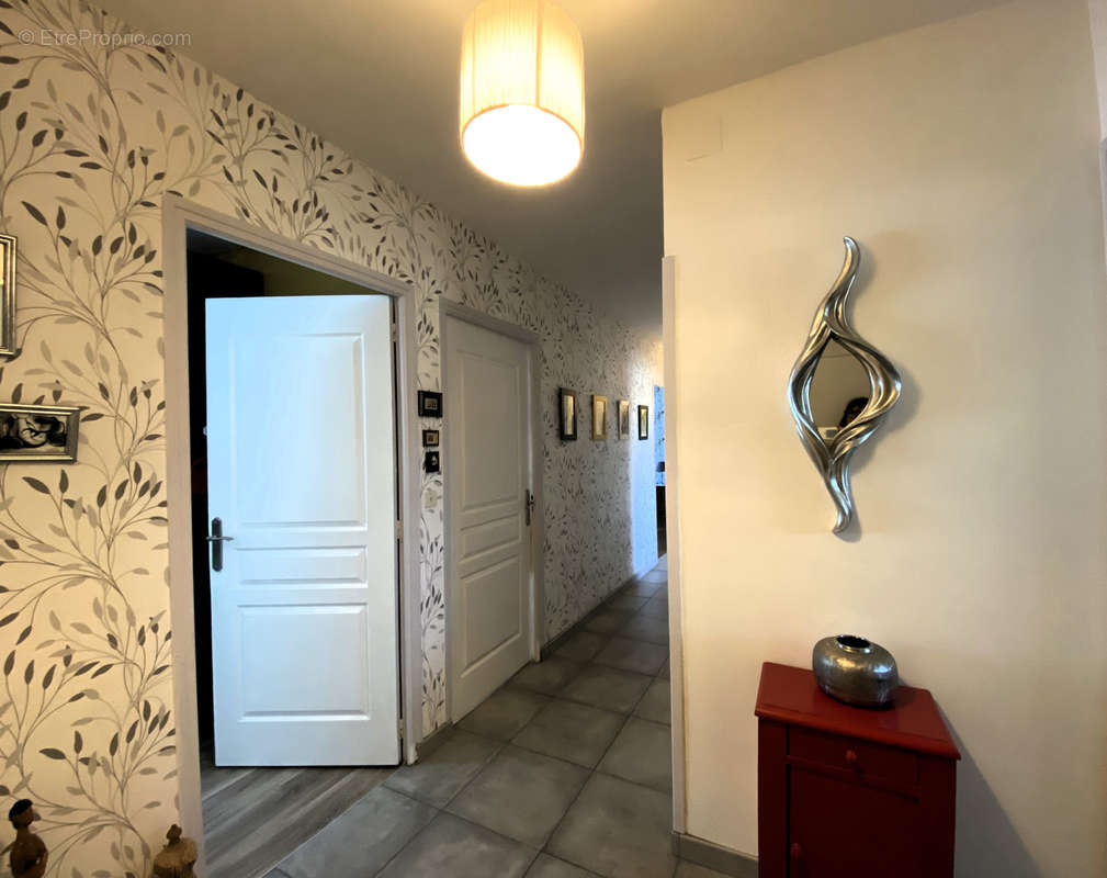 Appartement à SAINT-SULPICE