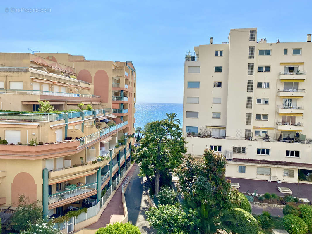 Appartement à ROQUEBRUNE-CAP-MARTIN