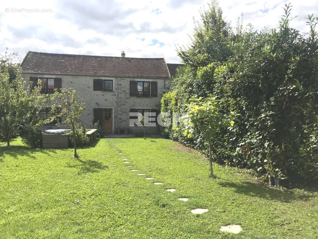 Maison à SOISY-SUR-ECOLE