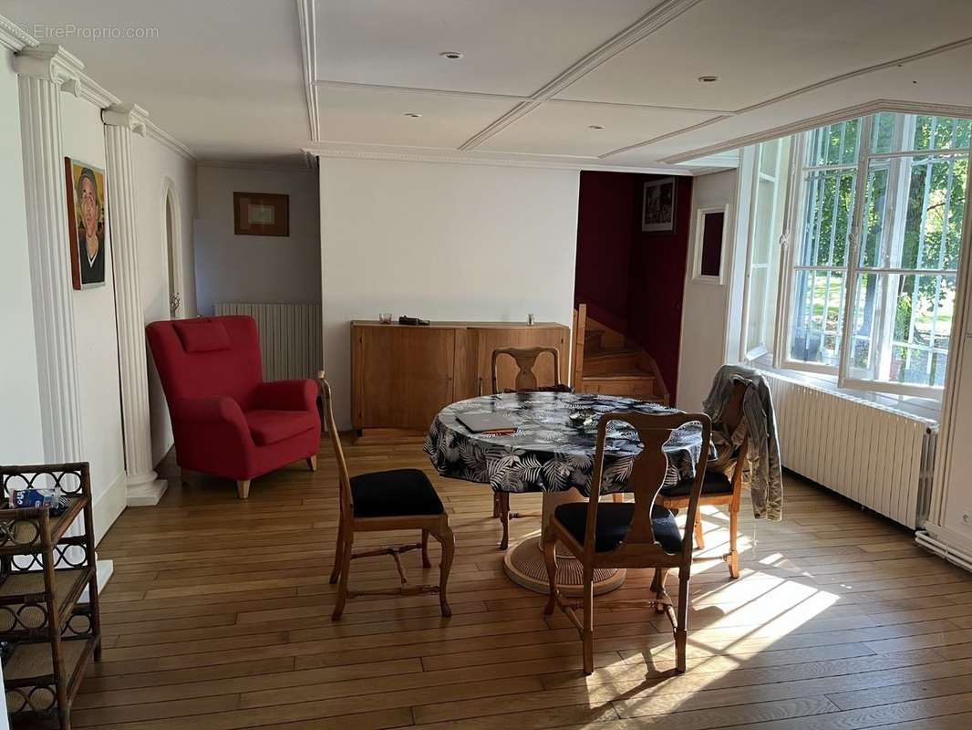 Appartement à PARIS-14E