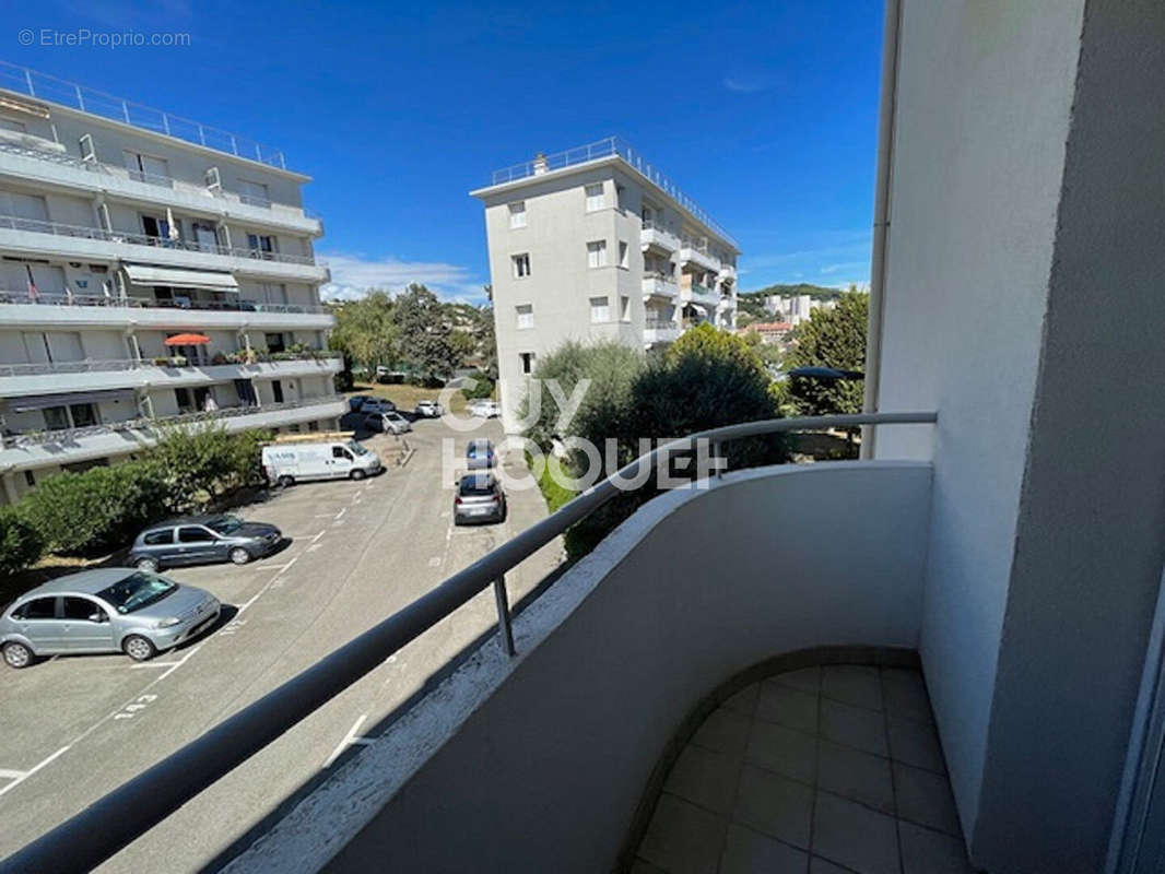 Appartement à VALLAURIS