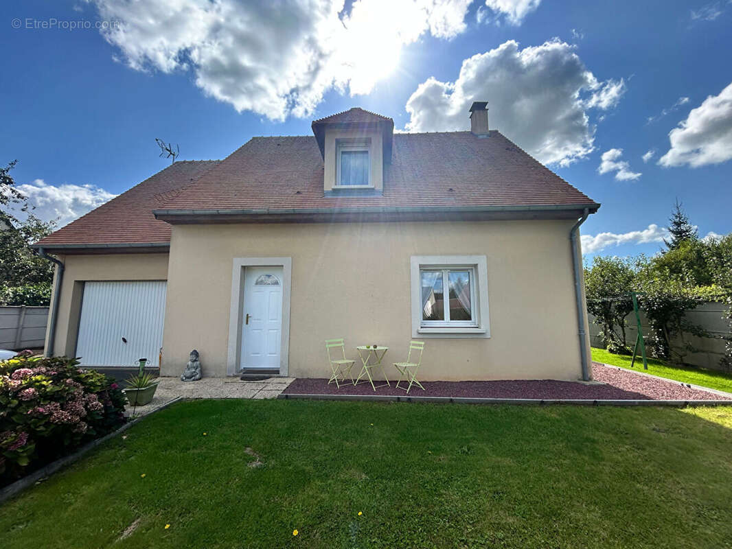 Maison à SAINT-MARTIN-DE-LA-LIEUE