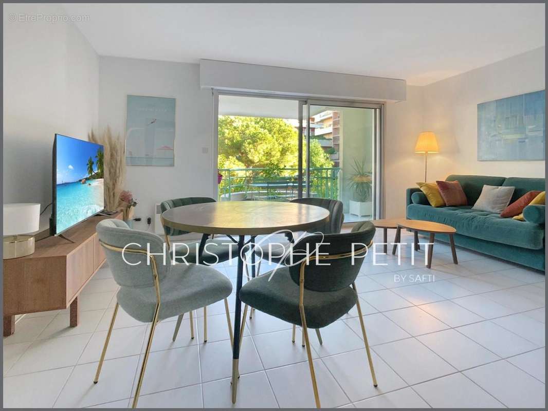 Photo 2 - Appartement à FREJUS