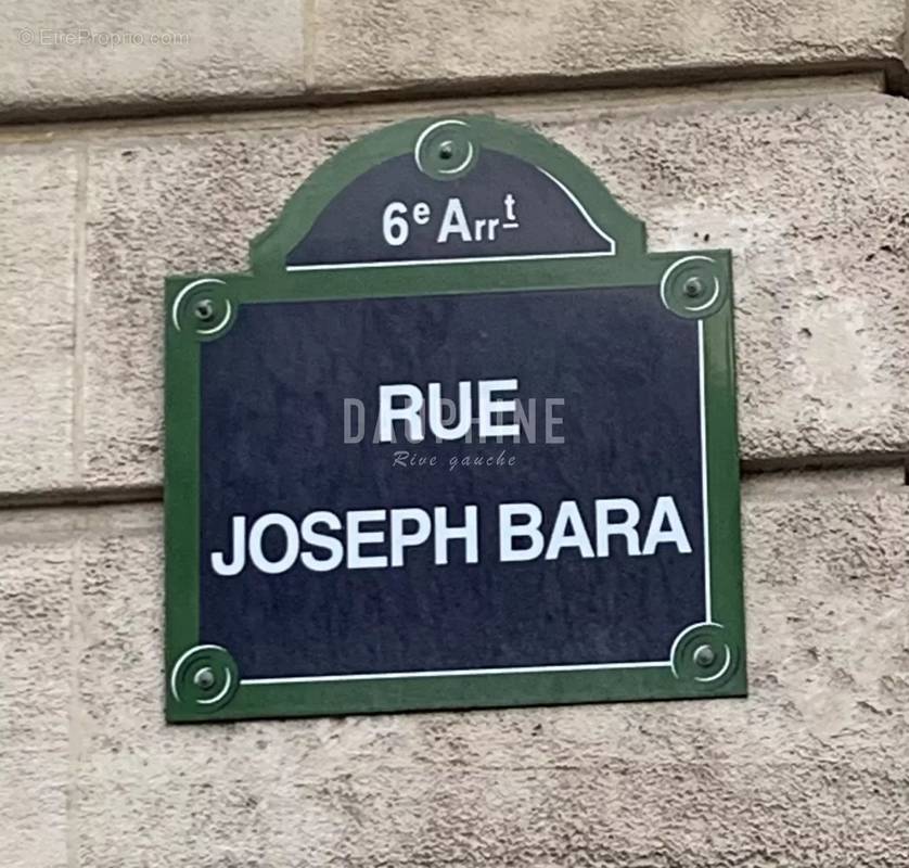 Parking à PARIS-6E