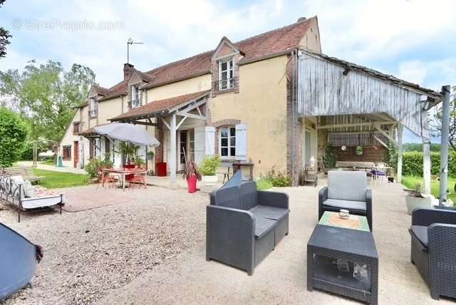 Maison à SAINT-HILAIRE-LES-ANDRESIS