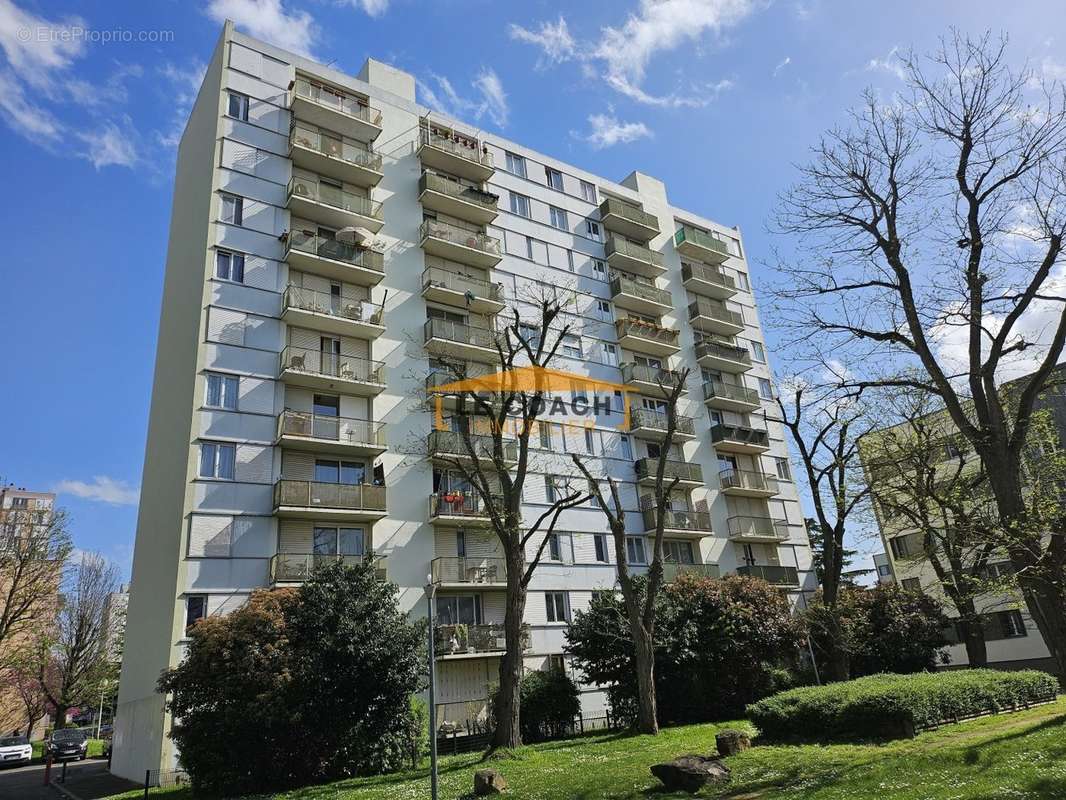 Appartement à ROSNY-SOUS-BOIS