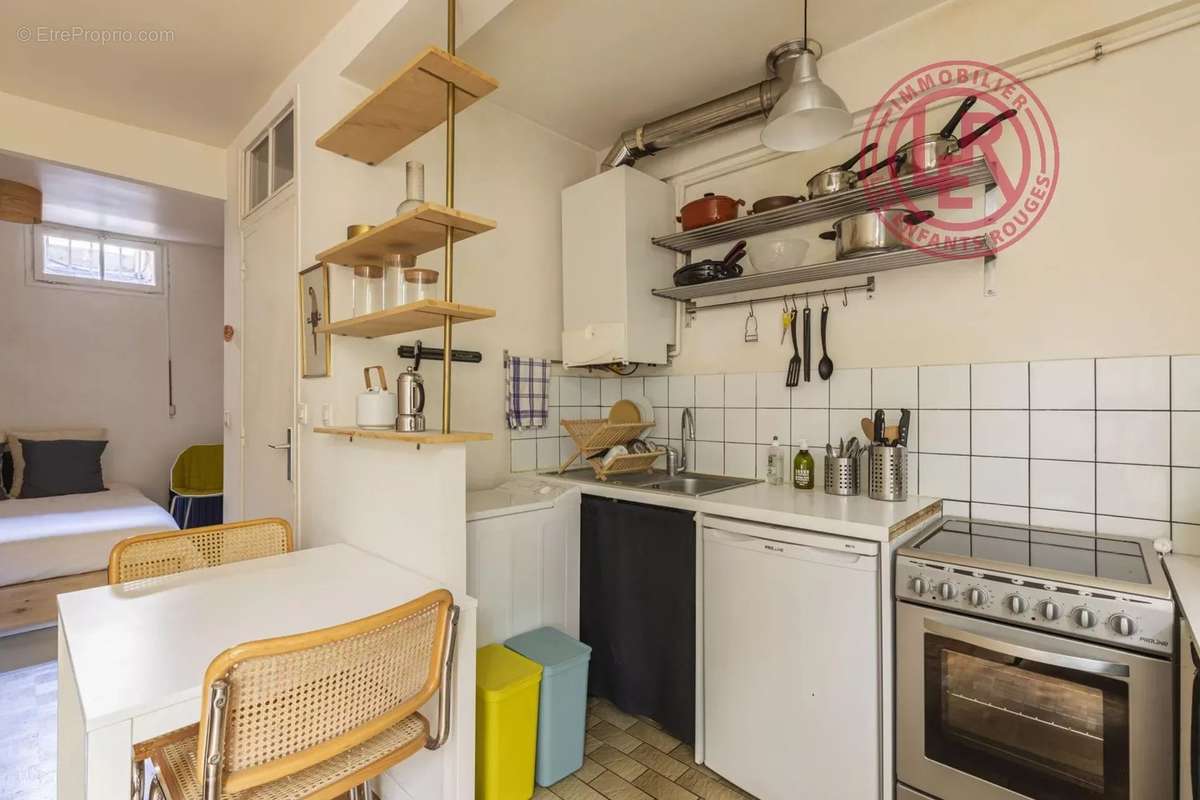 Appartement à PARIS-10E