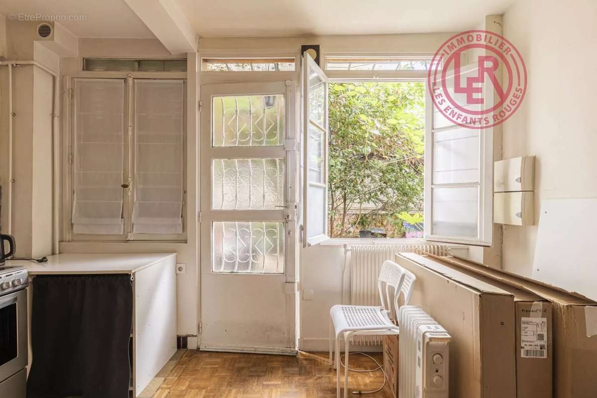 Appartement à PARIS-10E