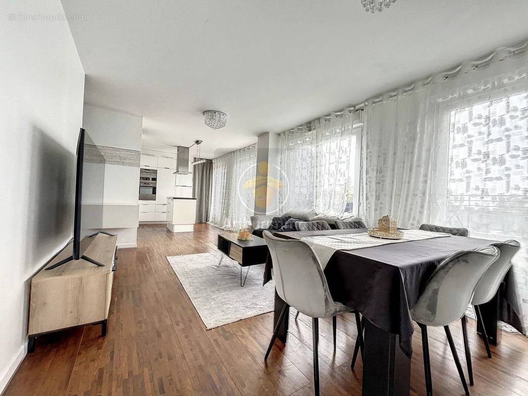 Appartement à LIMEIL-BREVANNES