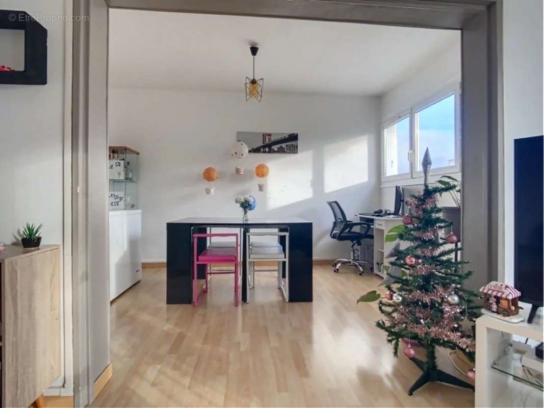 Appartement à YERRES