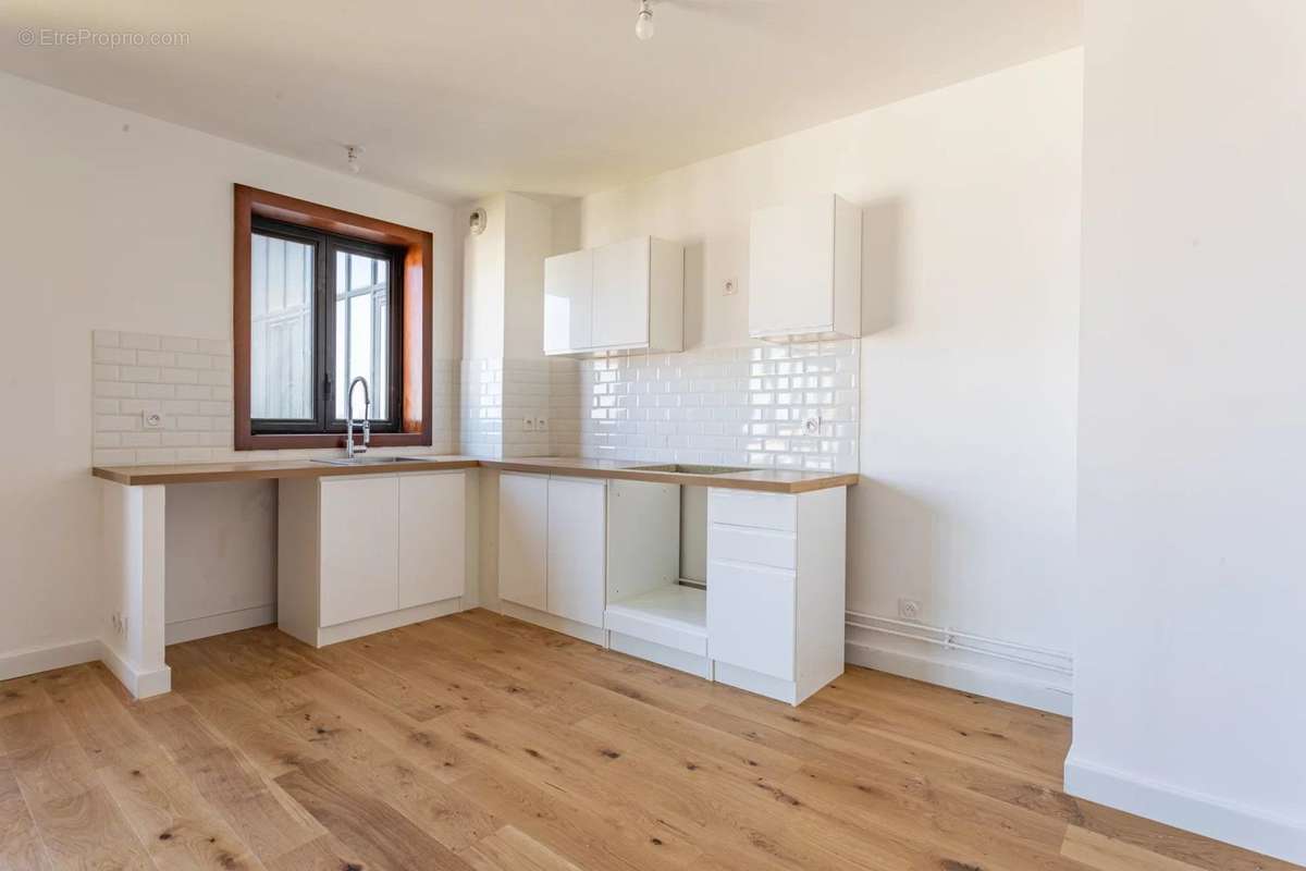 Appartement à ISSY-LES-MOULINEAUX