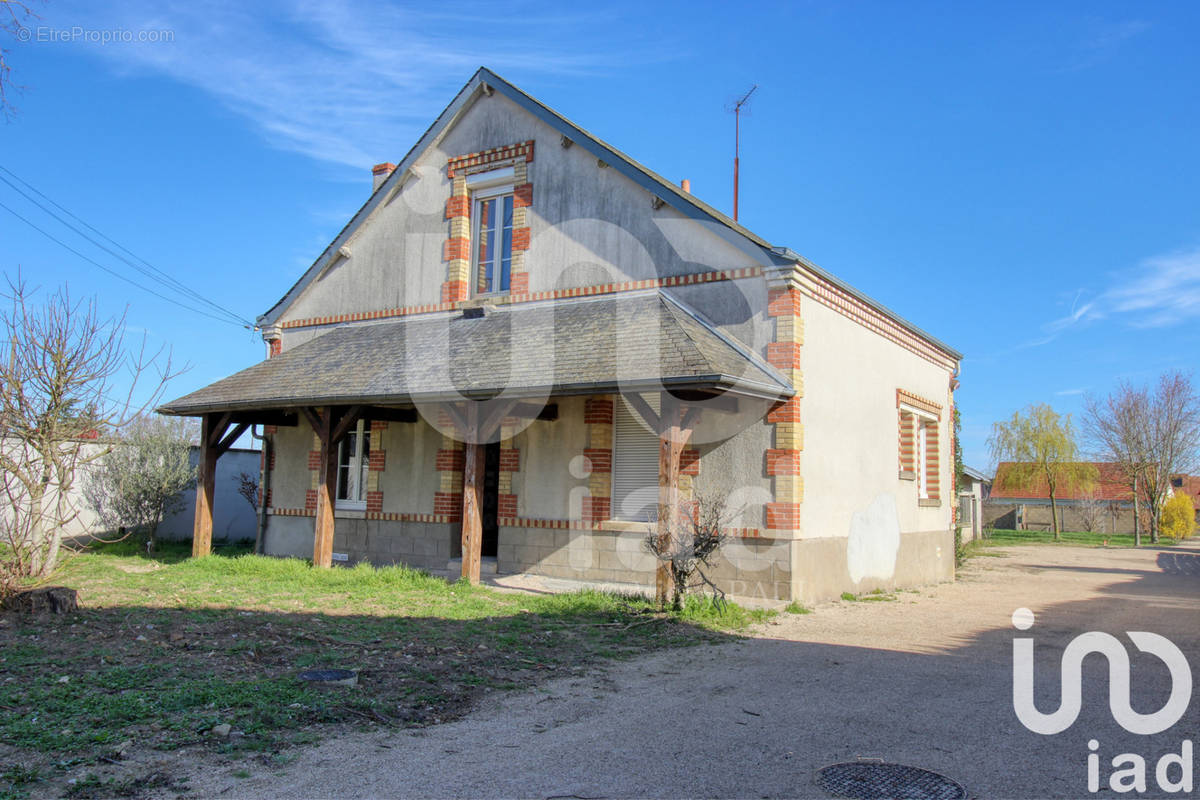 Photo 1 - Maison à NEUVILLE-AUX-BOIS