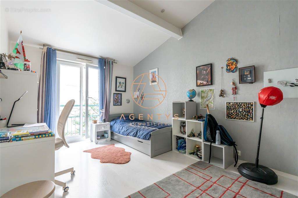 Appartement à NOGENT-SUR-MARNE