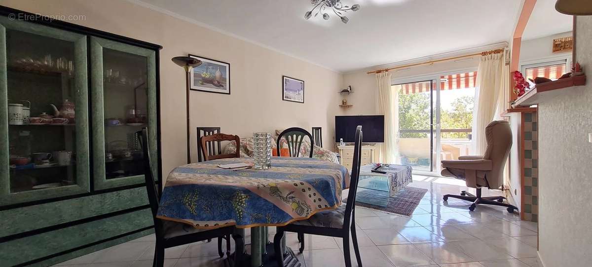 Appartement à ROQUEBRUNE-CAP-MARTIN