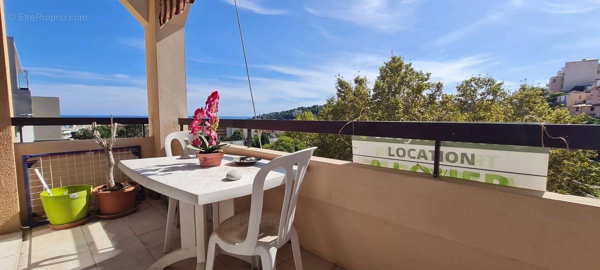 Appartement à ROQUEBRUNE-CAP-MARTIN