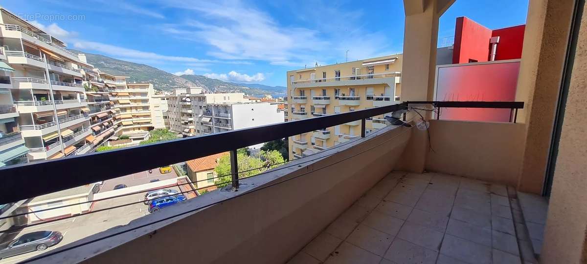 Appartement à ROQUEBRUNE-CAP-MARTIN