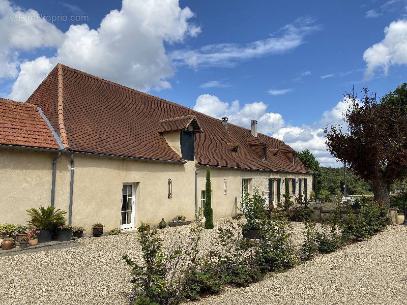 Maison à CAUSE-DE-CLERANS