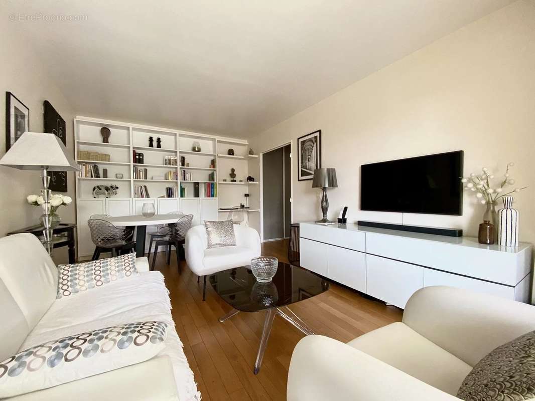 Appartement à LE PLESSIS-TREVISE