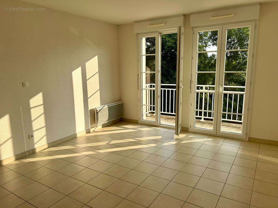 Appartement à FALAISE