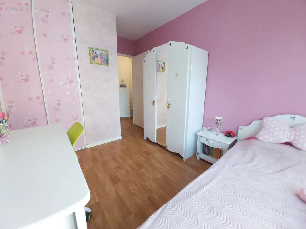 Appartement à CHELLES